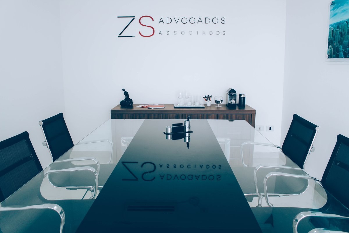 ZS Advogados conference room